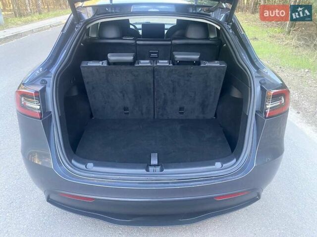 Серый Тесла Model Y, объемом двигателя 0 л и пробегом 47 тыс. км за 35600 $, фото 5 на Automoto.ua