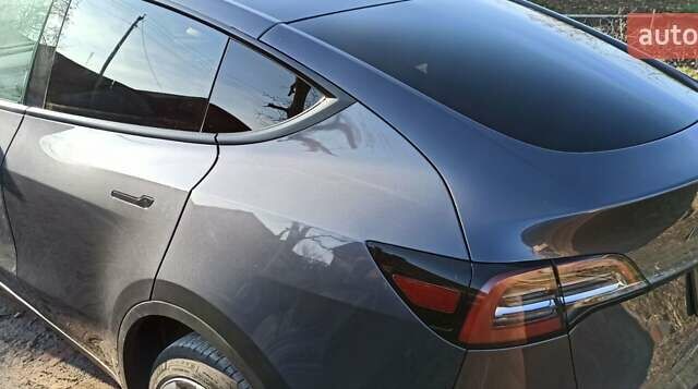 Серый Тесла Model Y, объемом двигателя 0 л и пробегом 46 тыс. км за 31000 $, фото 9 на Automoto.ua
