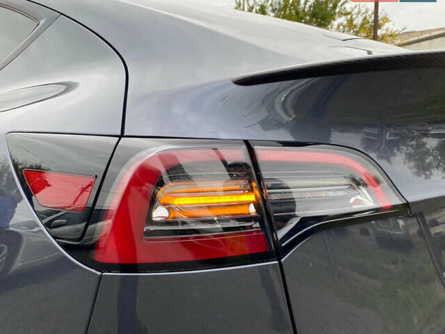Серый Тесла Model Y, объемом двигателя 0 л и пробегом 26 тыс. км за 39000 $, фото 33 на Automoto.ua