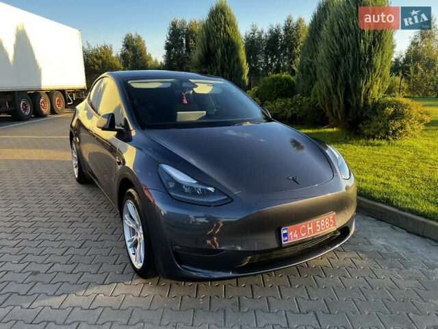 Сірий Тесла Model Y, об'ємом двигуна 0 л та пробігом 23 тис. км за 25600 $, фото 1 на Automoto.ua