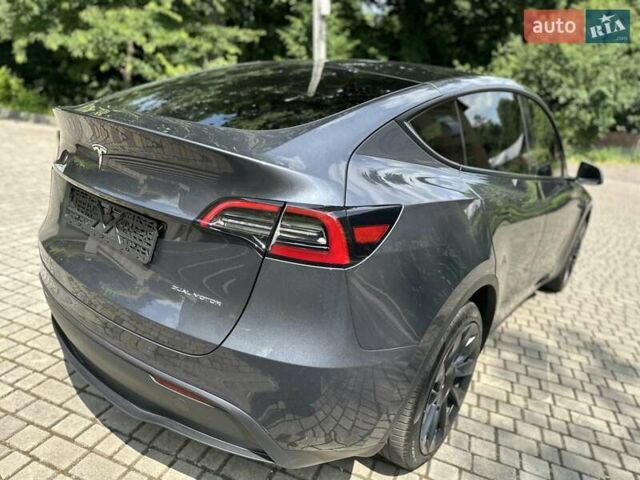 Серый Тесла Model Y, объемом двигателя 0 л и пробегом 55 тыс. км за 25100 $, фото 22 на Automoto.ua