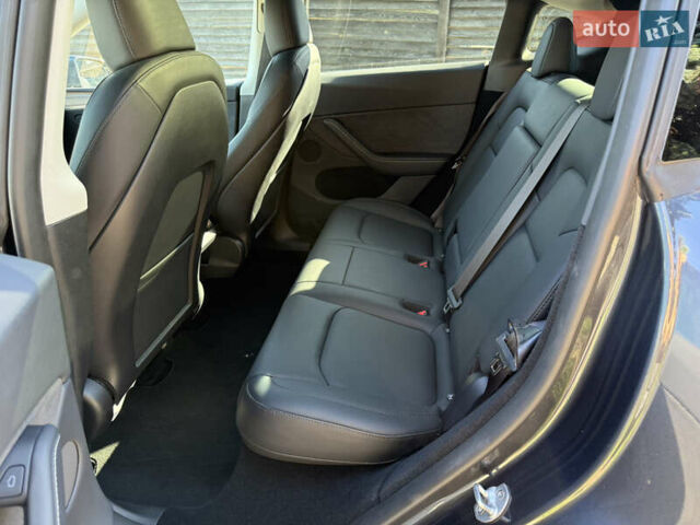 Серый Тесла Model Y, объемом двигателя 0 л и пробегом 46 тыс. км за 27200 $, фото 24 на Automoto.ua