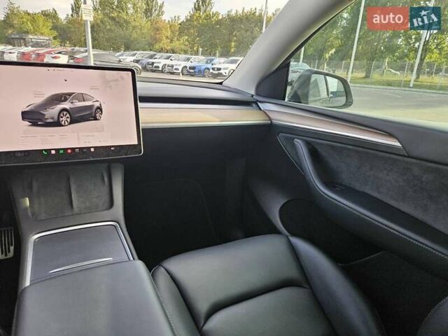 Серый Тесла Model Y, объемом двигателя 0 л и пробегом 34 тыс. км за 28300 $, фото 23 на Automoto.ua