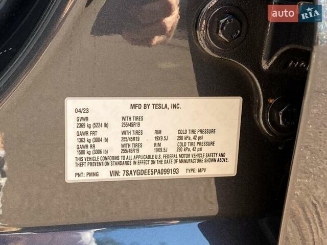Серый Тесла Model Y, объемом двигателя 0 л и пробегом 32 тыс. км за 31999 $, фото 23 на Automoto.ua