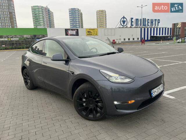 Серый Тесла Model Y, объемом двигателя 0 л и пробегом 16 тыс. км за 31000 $, фото 4 на Automoto.ua