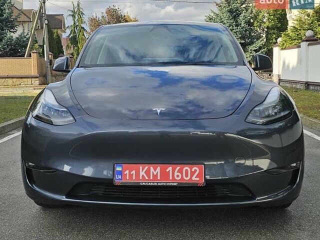 Серый Тесла Model Y, объемом двигателя 0 л и пробегом 38 тыс. км за 27900 $, фото 6 на Automoto.ua