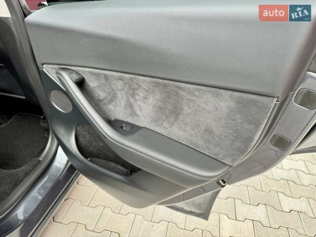 Серый Тесла Model Y, объемом двигателя 0 л и пробегом 15 тыс. км за 32000 $, фото 24 на Automoto.ua