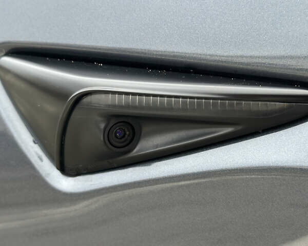 Сірий Тесла Model Y, об'ємом двигуна 0 л та пробігом 26 тис. км за 25999 $, фото 79 на Automoto.ua