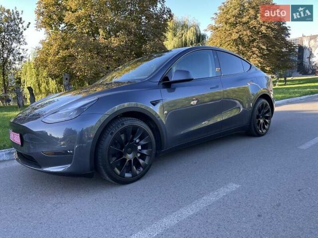 Серый Тесла Model Y, объемом двигателя 0 л и пробегом 40 тыс. км за 27700 $, фото 40 на Automoto.ua
