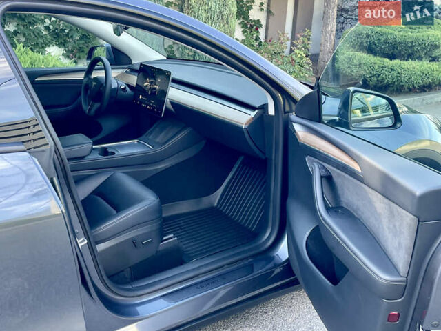 Сірий Тесла Model Y, об'ємом двигуна 0 л та пробігом 21 тис. км за 26300 $, фото 14 на Automoto.ua
