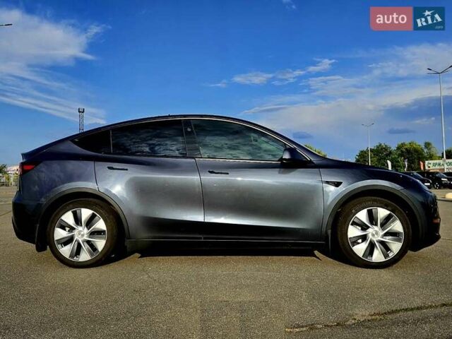 Серый Тесла Model Y, объемом двигателя 0 л и пробегом 34 тыс. км за 28300 $, фото 11 на Automoto.ua