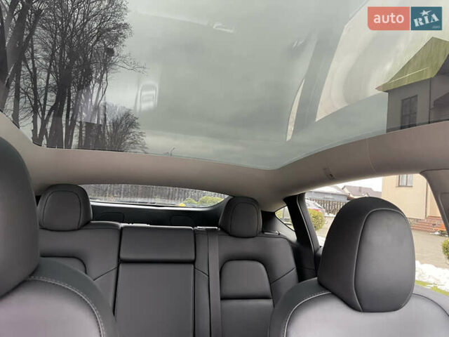 Серый Тесла Model Y, объемом двигателя 0 л и пробегом 35 тыс. км за 29200 $, фото 30 на Automoto.ua