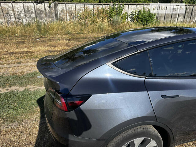 Серый Тесла Model Y, объемом двигателя 0 л и пробегом 31 тыс. км за 26500 $, фото 2 на Automoto.ua