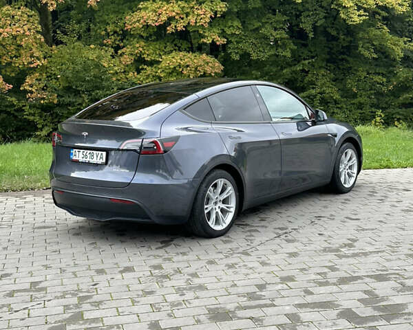 Серый Тесла Model Y, объемом двигателя 0 л и пробегом 4 тыс. км за 26500 $, фото 3 на Automoto.ua