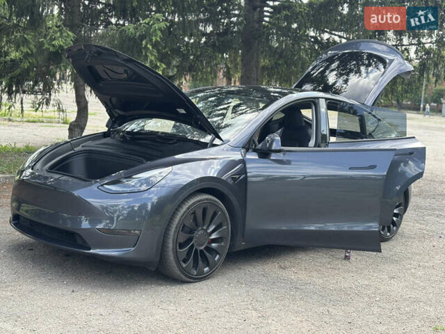 Серый Тесла Model Y, объемом двигателя 0 л и пробегом 20 тыс. км за 27500 $, фото 24 на Automoto.ua