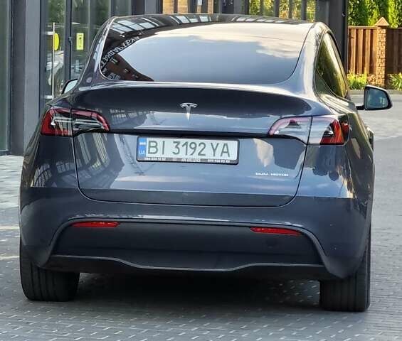 Сірий Тесла Model Y, об'ємом двигуна 0 л та пробігом 29 тис. км за 33999 $, фото 3 на Automoto.ua