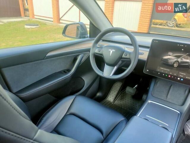 Серый Тесла Model Y, объемом двигателя 0 л и пробегом 30 тыс. км за 32350 $, фото 32 на Automoto.ua
