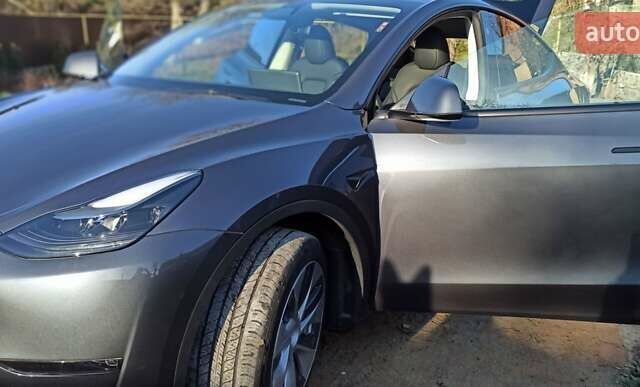 Серый Тесла Model Y, объемом двигателя 0 л и пробегом 46 тыс. км за 31000 $, фото 6 на Automoto.ua