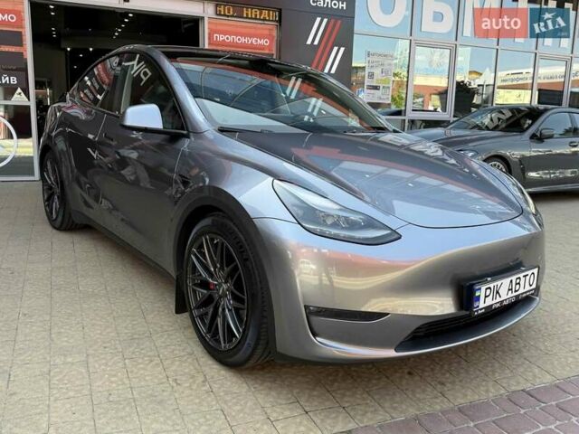 Серый Тесла Model Y, объемом двигателя 0 л и пробегом 20 тыс. км за 42900 $, фото 3 на Automoto.ua