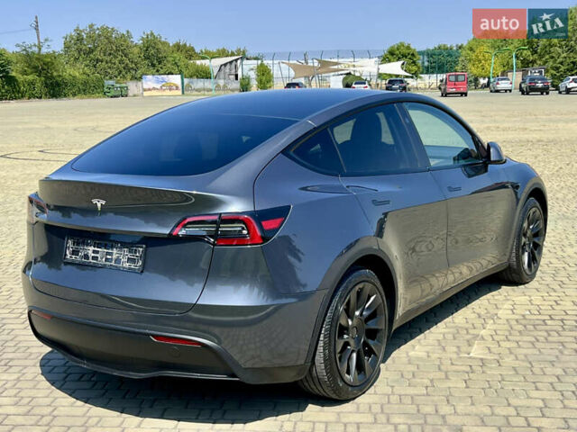 Серый Тесла Model Y, объемом двигателя 0 л и пробегом 45 тыс. км за 23700 $, фото 41 на Automoto.ua