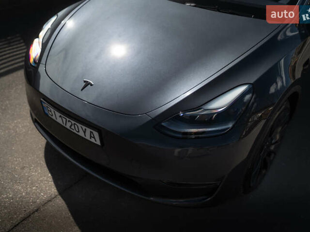 Серый Тесла Model Y, объемом двигателя 0 л и пробегом 20 тыс. км за 38000 $, фото 15 на Automoto.ua