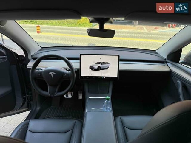 Серый Тесла Model Y, объемом двигателя 0 л и пробегом 20 тыс. км за 42900 $, фото 40 на Automoto.ua