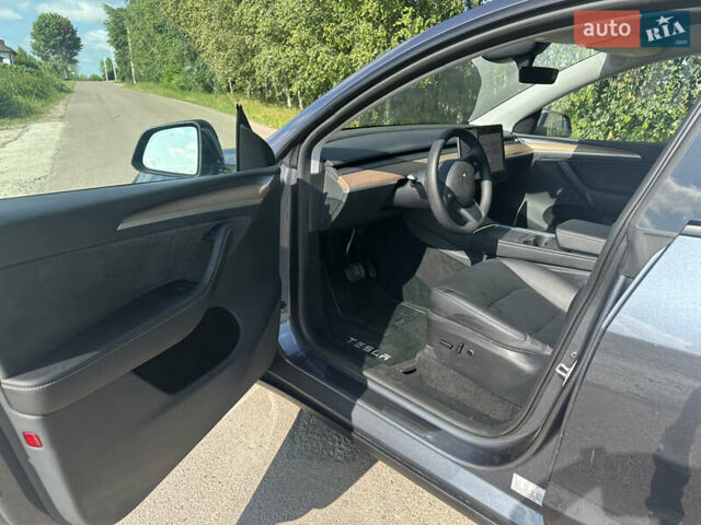 Сірий Тесла Model Y, об'ємом двигуна 0 л та пробігом 32 тис. км за 24700 $, фото 14 на Automoto.ua