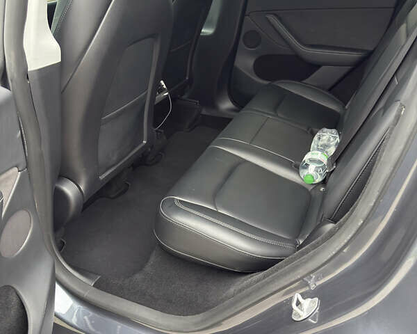 Сірий Тесла Model Y, об'ємом двигуна 0 л та пробігом 48 тис. км за 26000 $, фото 20 на Automoto.ua