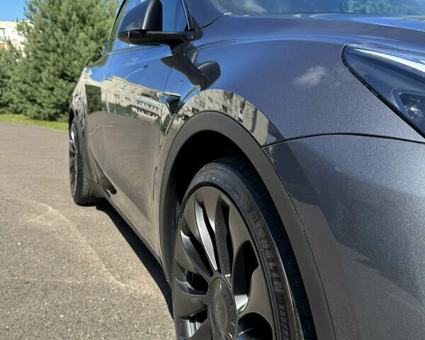 Серый Тесла Model Y, объемом двигателя 0 л и пробегом 36 тыс. км за 29900 $, фото 16 на Automoto.ua