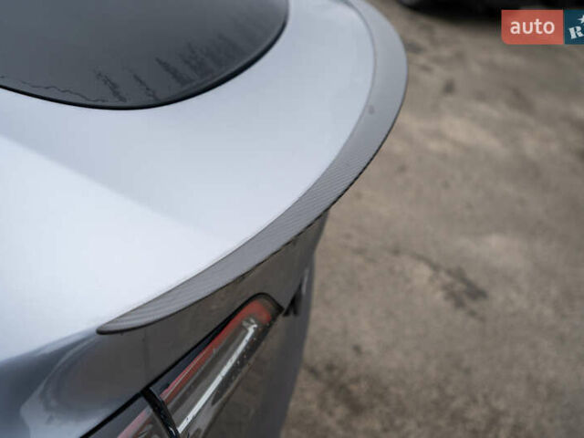 Серый Тесла Model Y, объемом двигателя 0 л и пробегом 61 тыс. км за 32500 $, фото 14 на Automoto.ua