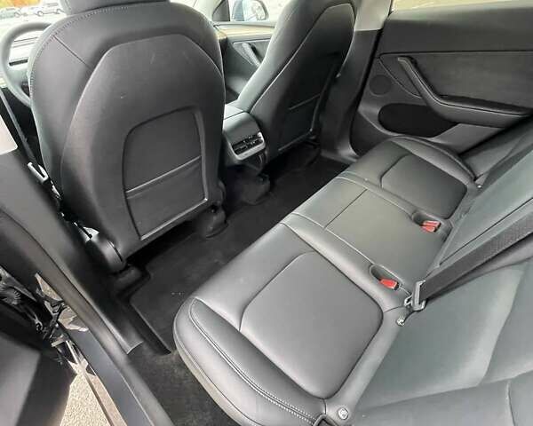 Серый Тесла Model Y, объемом двигателя 0 л и пробегом 51 тыс. км за 28900 $, фото 15 на Automoto.ua