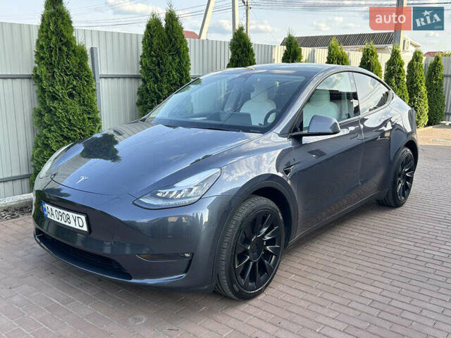 Серый Тесла Model Y, объемом двигателя 0 л и пробегом 55 тыс. км за 29500 $, фото 27 на Automoto.ua