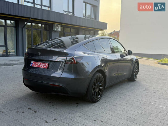 Серый Тесла Model Y, объемом двигателя 0 л и пробегом 49 тыс. км за 27000 $, фото 6 на Automoto.ua