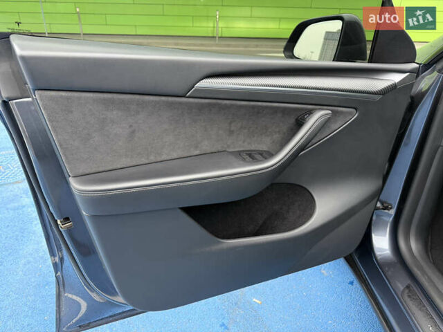 Сірий Тесла Model Y, об'ємом двигуна 0 л та пробігом 73 тис. км за 30000 $, фото 11 на Automoto.ua