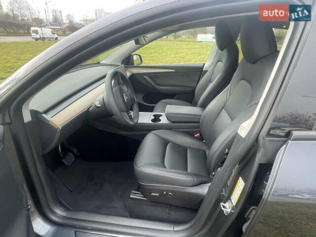 Серый Тесла Model Y, объемом двигателя 0 л и пробегом 41 тыс. км за 27300 $, фото 10 на Automoto.ua