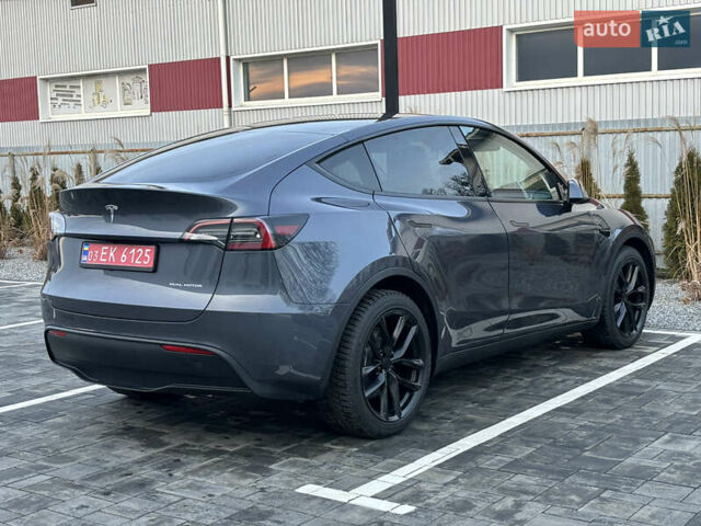 Серый Тесла Model Y, объемом двигателя 0 л и пробегом 10 тыс. км за 24800 $, фото 2 на Automoto.ua