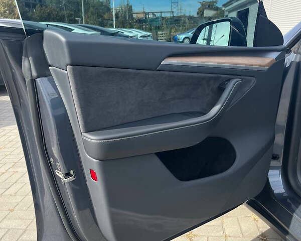 Сірий Тесла Model Y, об'ємом двигуна 0 л та пробігом 22 тис. км за 29000 $, фото 15 на Automoto.ua
