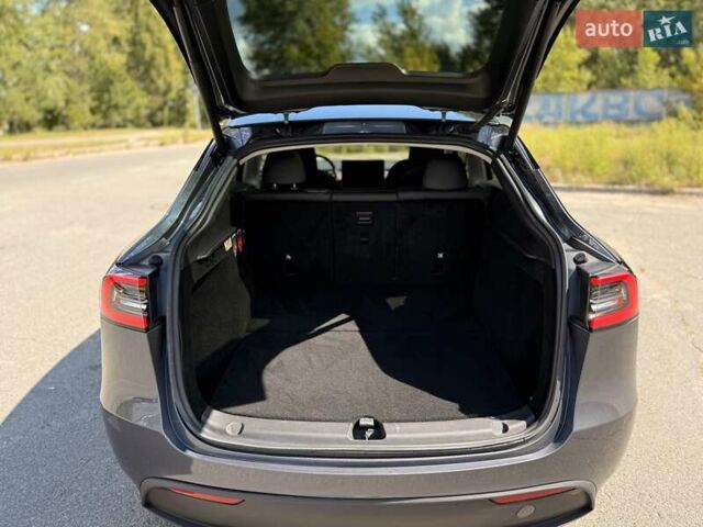 Серый Тесла Model Y, объемом двигателя 0 л и пробегом 71 тыс. км за 29000 $, фото 23 на Automoto.ua