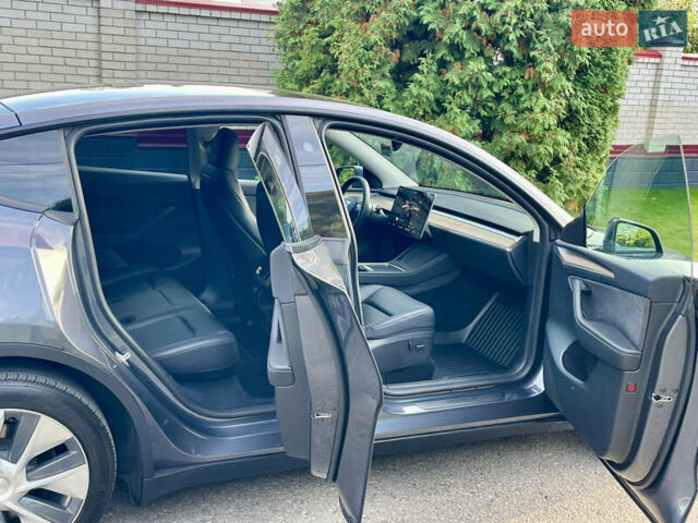 Сірий Тесла Model Y, об'ємом двигуна 0 л та пробігом 21 тис. км за 26300 $, фото 12 на Automoto.ua
