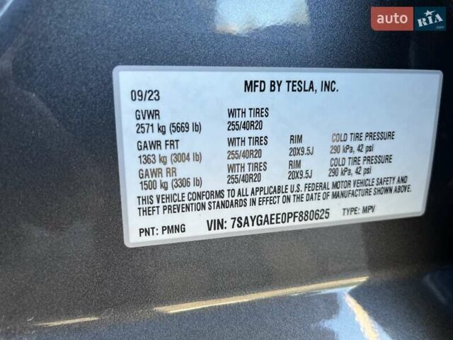 Серый Тесла Model Y, объемом двигателя 0 л и пробегом 40 тыс. км за 27700 $, фото 55 на Automoto.ua