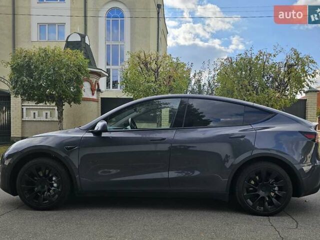 Серый Тесла Model Y, объемом двигателя 0 л и пробегом 38 тыс. км за 27900 $, фото 5 на Automoto.ua