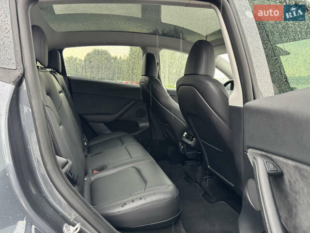 Серый Тесла Model Y, объемом двигателя 0 л и пробегом 66 тыс. км за 27900 $, фото 15 на Automoto.ua
