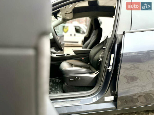 Сірий Тесла Model Y, об'ємом двигуна 0 л та пробігом 35 тис. км за 27999 $, фото 43 на Automoto.ua