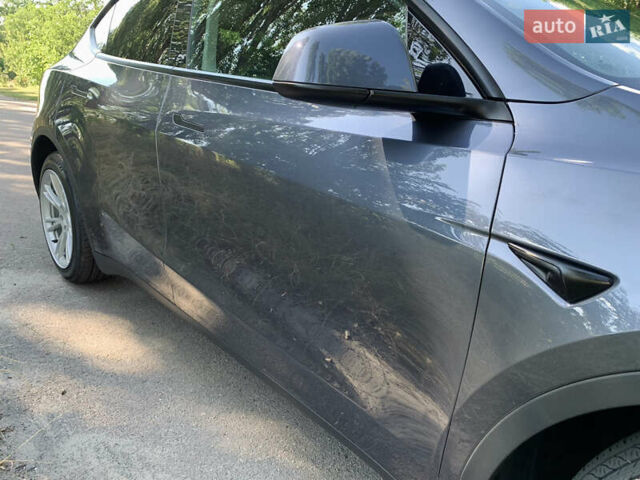 Серый Тесла Model Y, объемом двигателя 0 л и пробегом 47 тыс. км за 28028 $, фото 11 на Automoto.ua