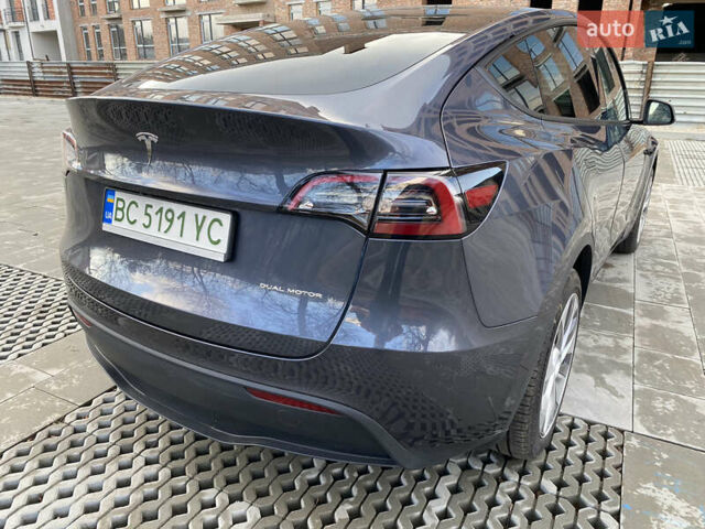 Серый Тесла Model Y, объемом двигателя 0 л и пробегом 8 тыс. км за 27888 $, фото 10 на Automoto.ua
