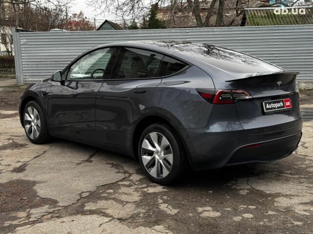 Серый Тесла Model Y, объемом двигателя 0 л и пробегом 22 тыс. км за 25990 $, фото 4 на Automoto.ua