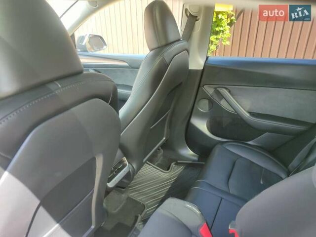 Серый Тесла Model Y, объемом двигателя 0 л и пробегом 30 тыс. км за 32350 $, фото 56 на Automoto.ua