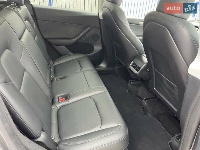 Серый Тесла Model Y, объемом двигателя 0 л и пробегом 60 тыс. км за 29000 $, фото 16 на Automoto.ua