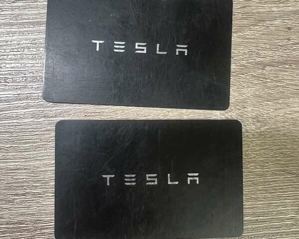 Серый Тесла Model Y, объемом двигателя 0 л и пробегом 17 тыс. км за 33900 $, фото 37 на Automoto.ua