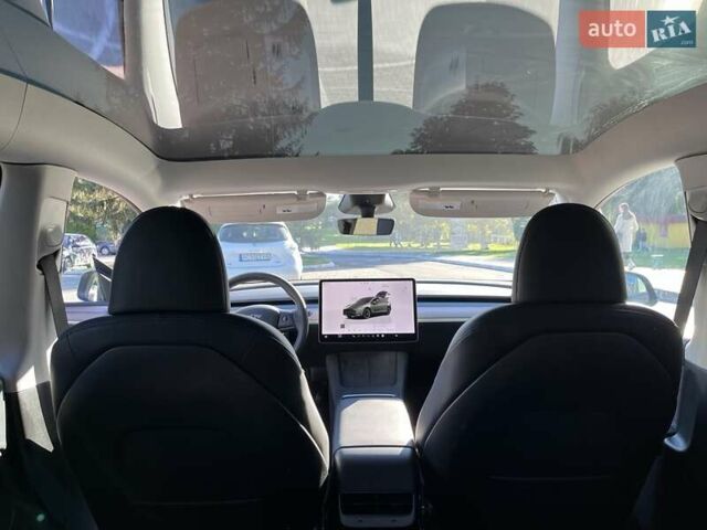 Тесла Model Y 2023 у Луцьку на Automoto.ua Сірий Тесла Model Y, об'ємом двигуна 0 л та пробігом 40 тис. км за 27900 $, фото 15 на Automoto.ua